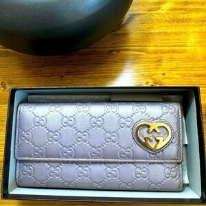 Gucci lavender champagne color guccissmia full leather wallet with box